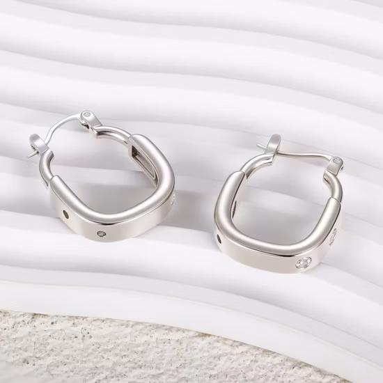 Pendientes del perno prisionero del halo del corte del cojín del diamante hechos de plata 925 para la producción del OEM de las mujeres